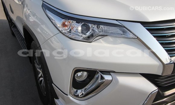 Comprar Importar Toyota Fortuner Branco Carro em Import - Dubai em Bengo Province Comprar Importar Toyota Fortuner Branco Carro em Import - Dubai em Bengo Province