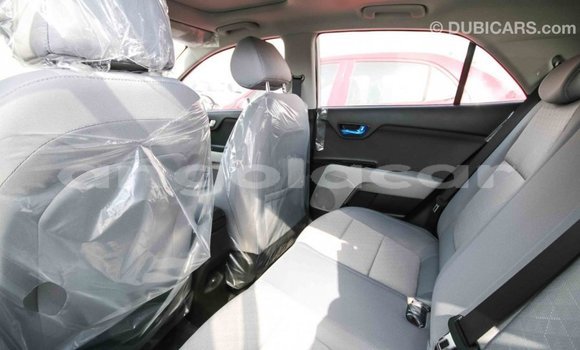 Comprar Importar Kia Carens Branco Carro em Import - Dubai em Bengo Province Comprar Importar Kia Carens Branco Carro em Import - Dubai em Bengo Province