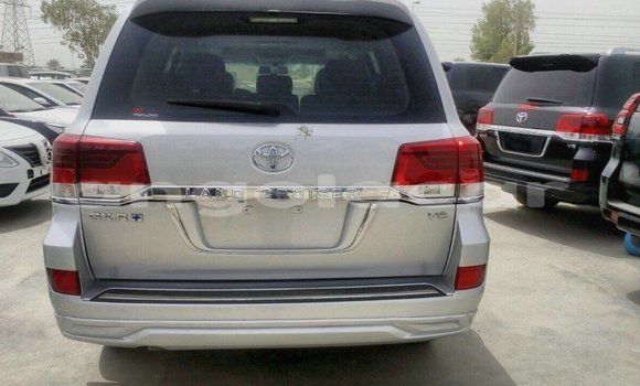 Comprar Importar Toyota Land Cruiser Outro Carro em Import - Dubai em Bengo Province Comprar Importar Toyota Land Cruiser Outro Carro em Import - Dubai em Bengo Province
