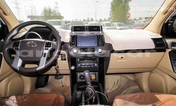 Comprar Importar Toyota Prado Branco Carro em Import - Dubai em Bengo Province Comprar Importar Toyota Prado Branco Carro em Import - Dubai em Bengo Province