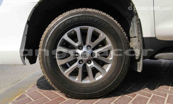 Comprar Importar Toyota Prado Branco Carro em Import - Dubai em Bengo Province Comprar Importar Toyota Prado Branco Carro em Import - Dubai em Bengo Province