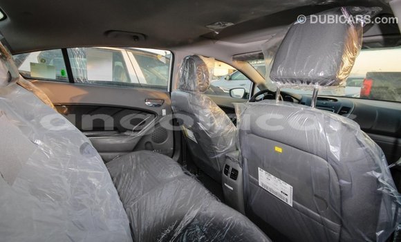 Comprar Importar Kia Cerato Branco Carro em Import - Dubai em Bengo Province Comprar Importar Kia Cerato Branco Carro em Import - Dubai em Bengo Province