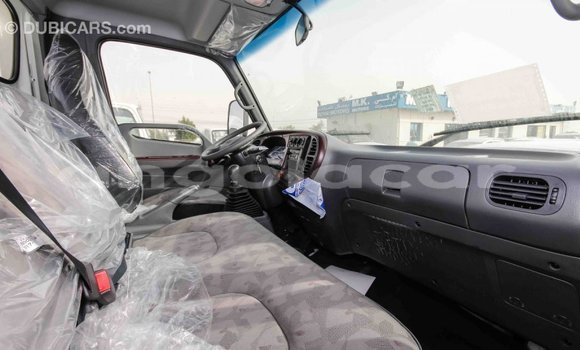 Buy Import Hyundai Accent White Car in Import - Dubai in Bengo Province Buy Import Hyundai Accent White Car in Import - Dubai in Bengo Province