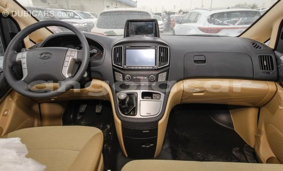 Comprar Importar Hyundai Accent Branco Carro em Import - Dubai em Bengo Province Comprar Importar Hyundai Accent Branco Carro em Import - Dubai em Bengo Province