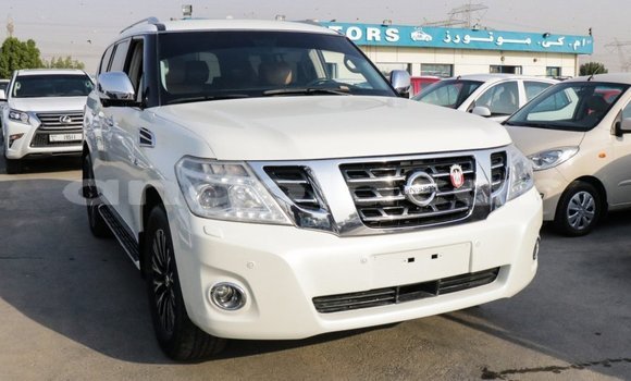 Buy Import Nissan Patrol White Car in Import - Dubai in Bengo Province Buy Import Nissan Patrol White Car in Import - Dubai in Bengo Province