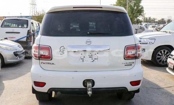 Buy Import Nissan Patrol White Car in Import - Dubai in Bengo Province Buy Import Nissan Patrol White Car in Import - Dubai in Bengo Province