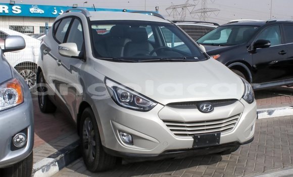 Buy Import Hyundai Tucson Beige Car in Import - Dubai in Bengo Province Buy Import Hyundai Tucson Beige Car in Import - Dubai in Bengo Province