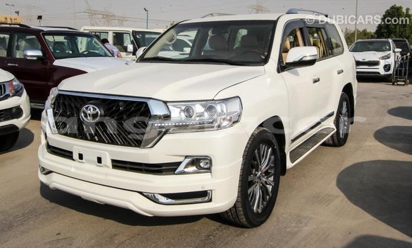 Comprar Importar Toyota Land Cruiser Branco Carro em Import - Dubai em Bengo Province Comprar Importar Toyota Land Cruiser Branco Carro em Import - Dubai em Bengo Province