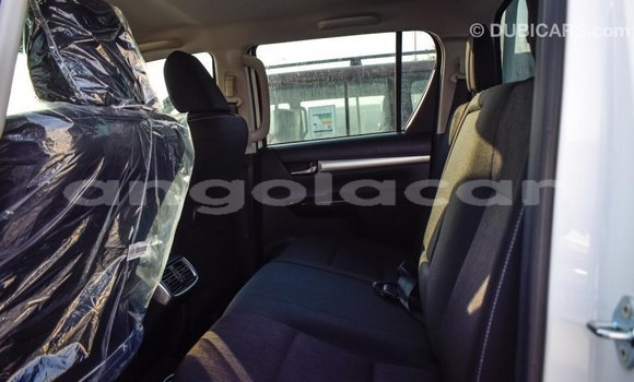 Buy Import Toyota Hilux White Car in Import - Dubai in Bengo Province Buy Import Toyota Hilux White Car in Import - Dubai in Bengo Province