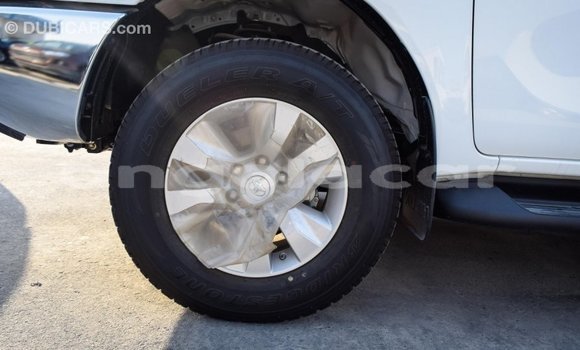 Buy Import Toyota Hilux White Car in Import - Dubai in Bengo Province Buy Import Toyota Hilux White Car in Import - Dubai in Bengo Province