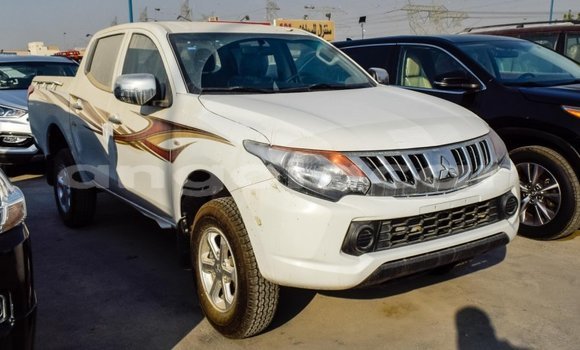 Buy Import Mitsubishi L200 White Car in Import - Dubai in Bengo Province Buy Import Mitsubishi L200 White Car in Import - Dubai in Bengo Province