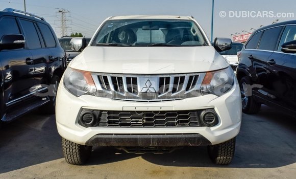 Buy Import Mitsubishi L200 White Car in Import - Dubai in Bengo Province Buy Import Mitsubishi L200 White Car in Import - Dubai in Bengo Province