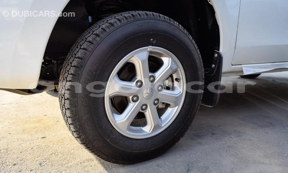 Buy Import Mitsubishi L200 White Car in Import - Dubai in Bengo Province Buy Import Mitsubishi L200 White Car in Import - Dubai in Bengo Province