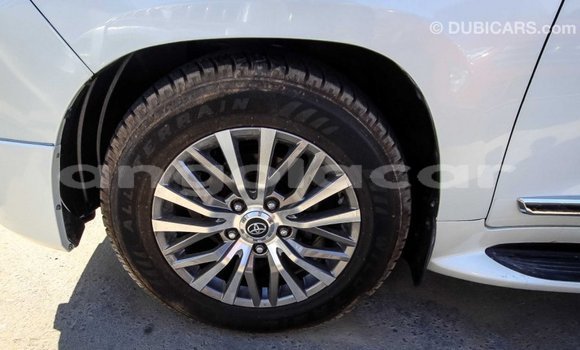 Comprar Importar Toyota Land Cruiser Branco Carro em Import - Dubai em Bengo Province Comprar Importar Toyota Land Cruiser Branco Carro em Import - Dubai em Bengo Province