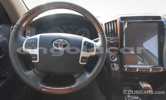 Comprar Importar Toyota Land Cruiser Marrom Carro em Import - Dubai em Bengo Province Comprar Importar Toyota Land Cruiser Marrom Carro em Import - Dubai em Bengo Province
