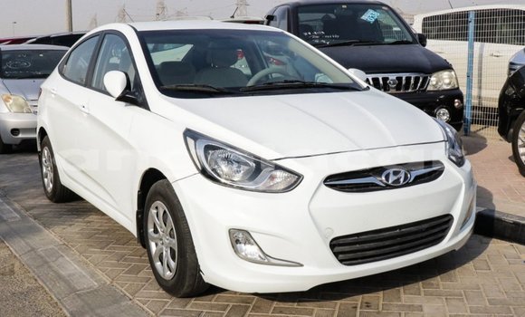 Buy Import Hyundai Accent White Car in Import - Dubai in Bengo Province Buy Import Hyundai Accent White Car in Import - Dubai in Bengo Province