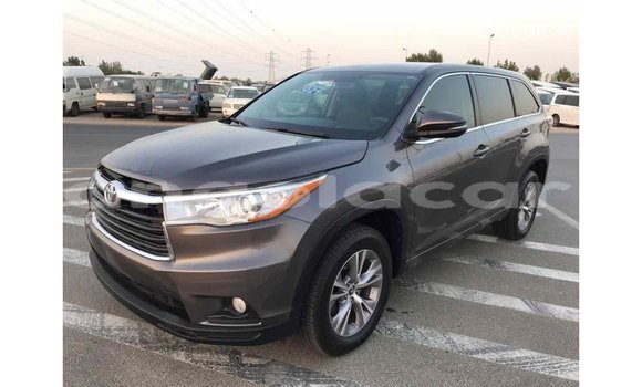 Comprar Importar Toyota Highlander Outro Carro em Import - Dubai em Bengo Province Comprar Importar Toyota Highlander Outro Carro em Import - Dubai em Bengo Province