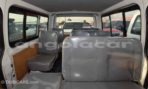 Comprar Importar Toyota Hiace Branco Carro em Import - Dubai em Bengo Province Comprar Importar Toyota Hiace Branco Carro em Import - Dubai em Bengo Province