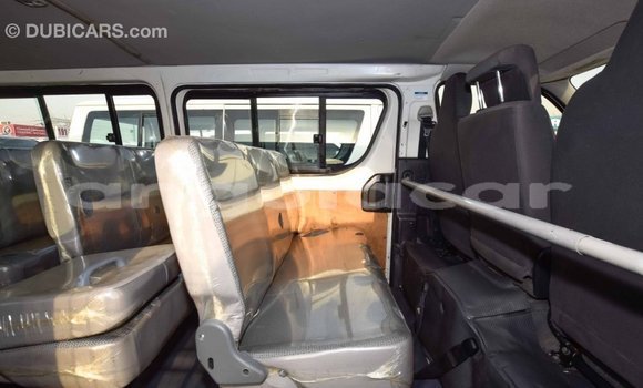 Comprar Importar Toyota Hiace Branco Carro em Import - Dubai em Bengo Province Comprar Importar Toyota Hiace Branco Carro em Import - Dubai em Bengo Province