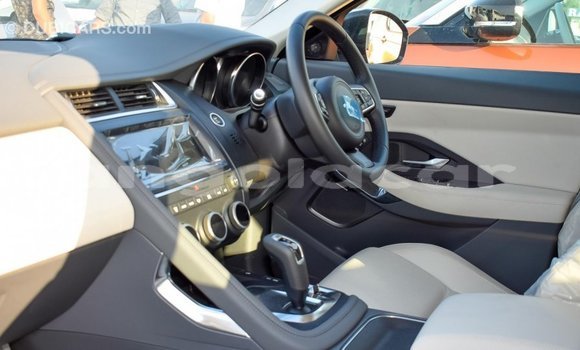 Comprar Importar Jaguar E-Pace Branco Carro em Import - Dubai em Bengo Province Comprar Importar Jaguar E-Pace Branco Carro em Import - Dubai em Bengo Province