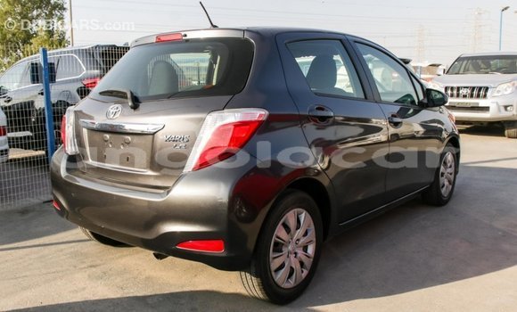 Comprar Importar Toyota Yaris Outro Carro em Import - Dubai em Bengo Province Comprar Importar Toyota Yaris Outro Carro em Import - Dubai em Bengo Province
