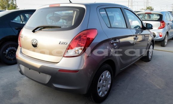 Comprar Importar Hyundai i20 Outro Carro em Import - Dubai em Bengo Province Comprar Importar Hyundai i20 Outro Carro em Import - Dubai em Bengo Province