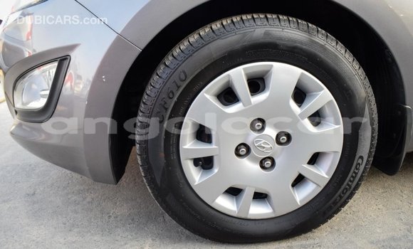 Comprar Importar Hyundai i20 Outro Carro em Import - Dubai em Bengo Province Comprar Importar Hyundai i20 Outro Carro em Import - Dubai em Bengo Province