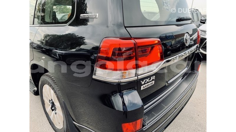 Big with watermark toyota land cruiser bengo province import dubai 3700