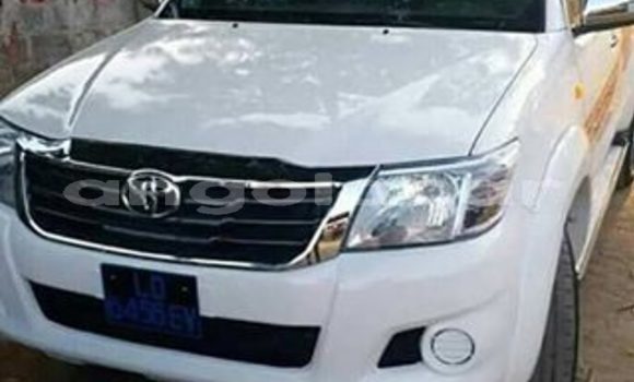 Comprar Importar Toyota Hilux Branco Carro em Luanda em Luanda Province Comprar Importar Toyota Hilux Branco Carro em Luanda em Luanda Province