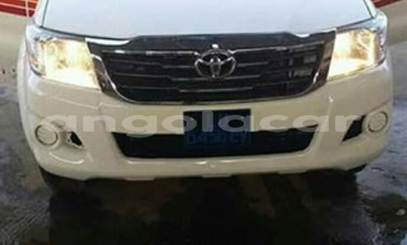 Comprar Importar Toyota Hilux Branco Carro em Luanda em Luanda Province Comprar Importar Toyota Hilux Branco Carro em Luanda em Luanda Province