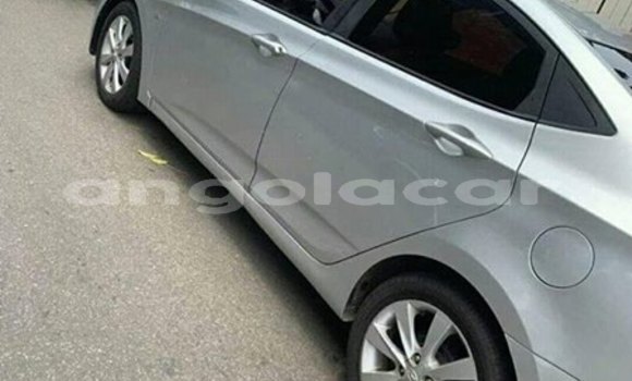 Comprar Importar Hyundai Accent Prata Carro em Luanda em Luanda Province Comprar Importar Hyundai Accent Prata Carro em Luanda em Luanda Province