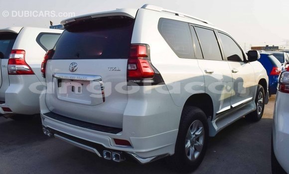 Comprar Importar Toyota Prado Branco Carro em Import - Dubai em Bengo Province Comprar Importar Toyota Prado Branco Carro em Import - Dubai em Bengo Province
