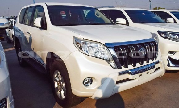 Comprar Importar Toyota Prado Branco Carro em Import - Dubai em Bengo Province Comprar Importar Toyota Prado Branco Carro em Import - Dubai em Bengo Province