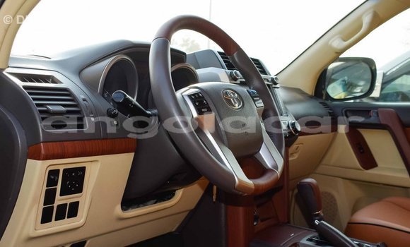 Comprar Importar Toyota Prado Branco Carro em Import - Dubai em Bengo Province Comprar Importar Toyota Prado Branco Carro em Import - Dubai em Bengo Province