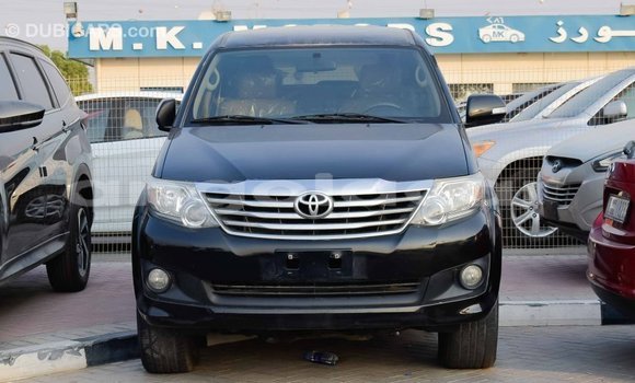 Comprar Importar Toyota Fortuner Preto Carro em Import - Dubai em Bengo Province Comprar Importar Toyota Fortuner Preto Carro em Import - Dubai em Bengo Province