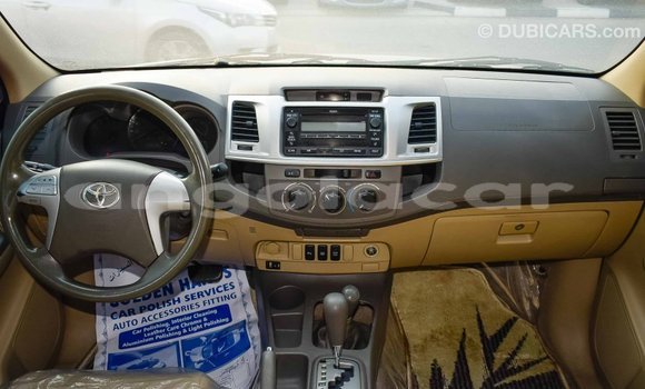 Comprar Importar Toyota Fortuner Preto Carro em Import - Dubai em Bengo Province Comprar Importar Toyota Fortuner Preto Carro em Import - Dubai em Bengo Province