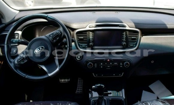 Acheter Neuf Voiture Kia Sorento Noir à Luanda, Province de Luanda Acheter Neuf Voiture Kia Sorento Noir à Luanda, Province de Luanda