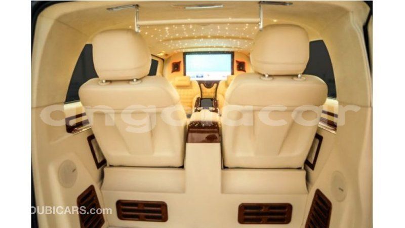Big with watermark mercedes benz 250 bengo province import dubai 3817