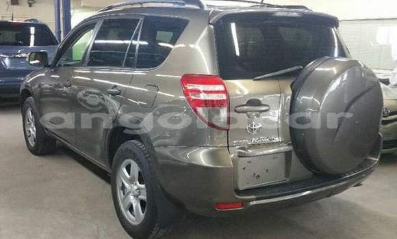 Comprar Usado Toyota RAV4 Outro Carro em Luanda em Luanda Province Comprar Usado Toyota RAV4 Outro Carro em Luanda em Luanda Province