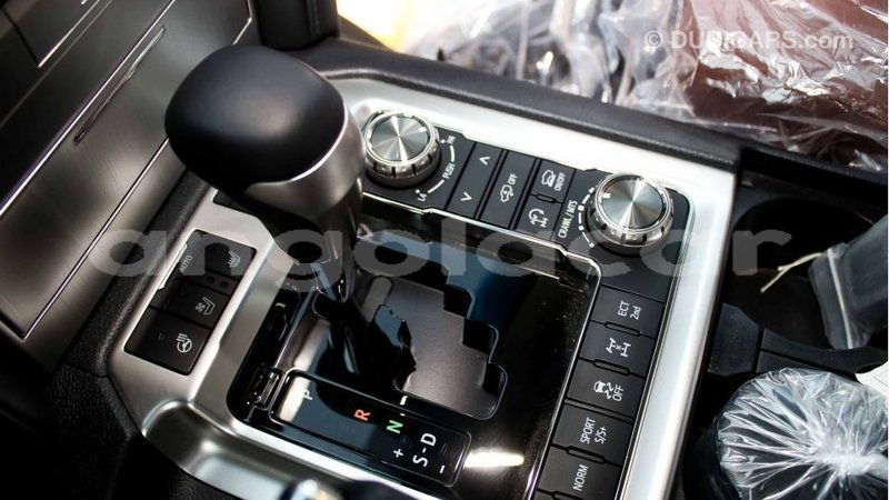 Big with watermark toyota land cruiser bengo province import dubai 3870