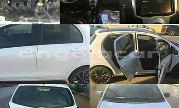 Acheter Occasion Voiture Toyota Yaris Blanc à Luanda, Province de Luanda