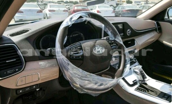 Acheter Neuf Voiture Hyundai Azera Blanc à Luanda, Province de Luanda Acheter Neuf Voiture Hyundai Azera Blanc à Luanda, Province de Luanda