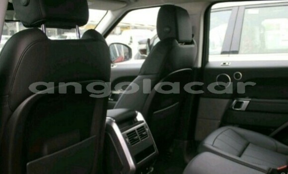 Acheter Neuf Voiture Land Rover Range Rover Rouge à Luanda, Province de Luanda Acheter Neuf Voiture Land Rover Range Rover Rouge à Luanda, Province de Luanda