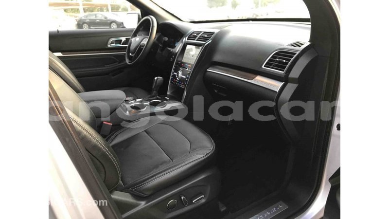 Big with watermark ford explorer bengo province import dubai 3929