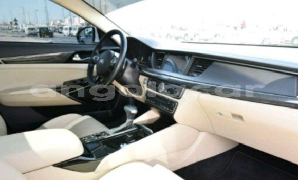 Comprar Novo Kia Cadenza Branco Carro em Luanda em Luanda Province Comprar Novo Kia Cadenza Branco Carro em Luanda em Luanda Province
