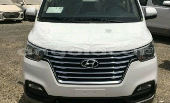 Comprar Novo Hyundai H1 Branco Carro em Luanda em Luanda Province Comprar Novo Hyundai H1 Branco Carro em Luanda em Luanda Province