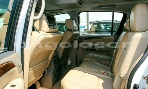 Buy New Nissan Armada White Car in Luanda in Luanda Province Buy New Nissan Armada White Car in Luanda in Luanda Province