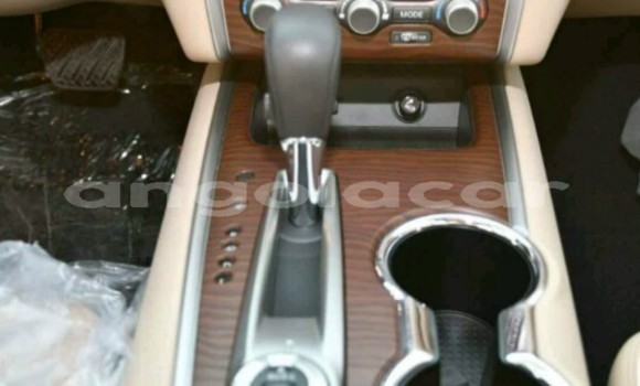 Buy New Nissan Pathfinder White Car in Luanda in Luanda Province Buy New Nissan Pathfinder White Car in Luanda in Luanda Province