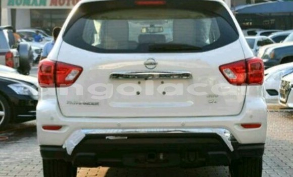 Buy New Nissan Pathfinder White Car in Luanda in Luanda Province Buy New Nissan Pathfinder White Car in Luanda in Luanda Province