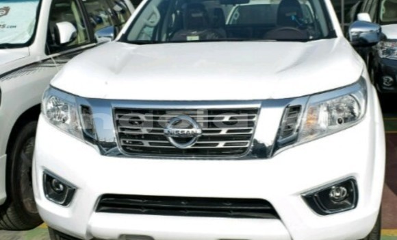 Buy New Nissan Navara White Car in Luanda in Luanda Province Buy New Nissan Navara White Car in Luanda in Luanda Province